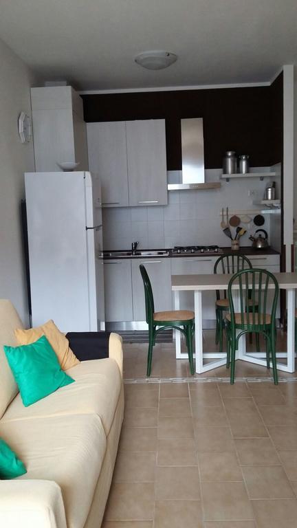 Casa Nanny Apartment Monzambano Bagian luar foto