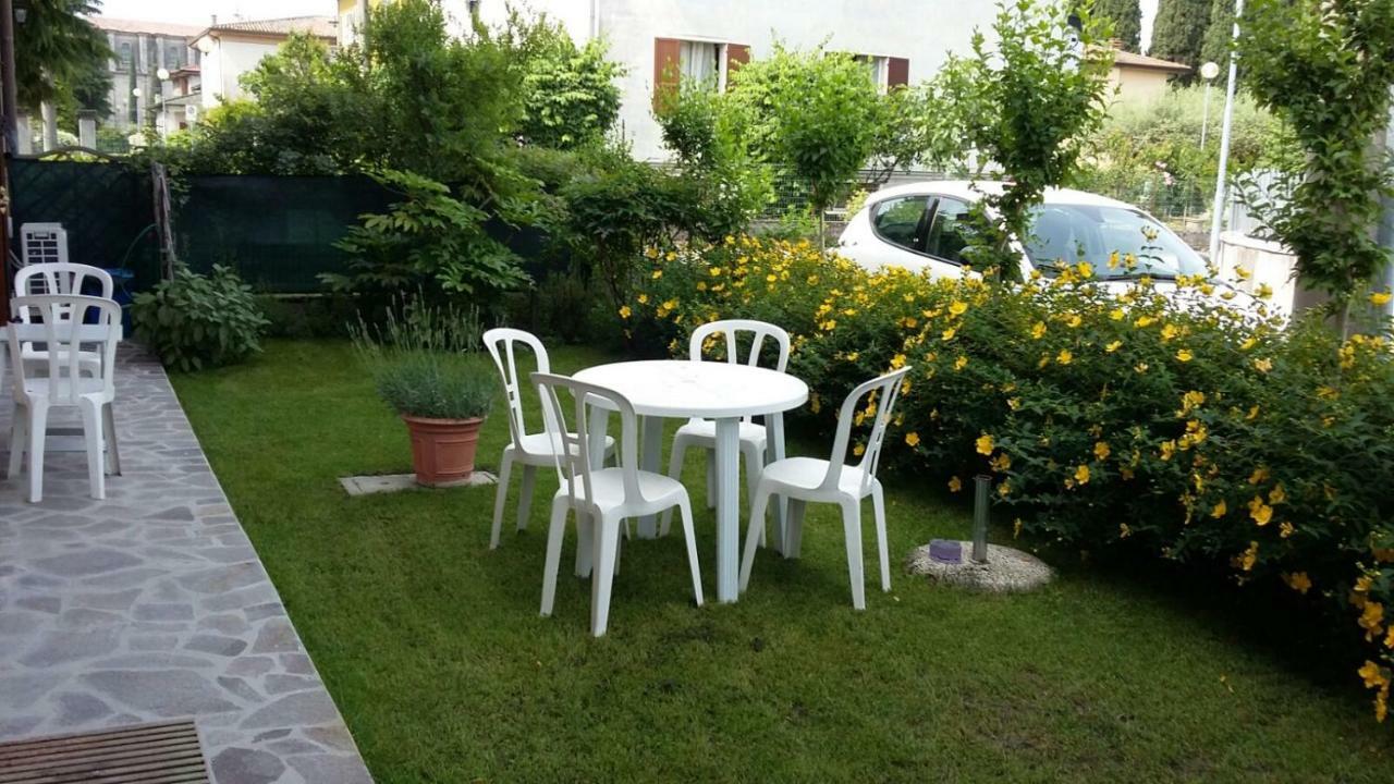 Casa Nanny Apartment Monzambano Bagian luar foto